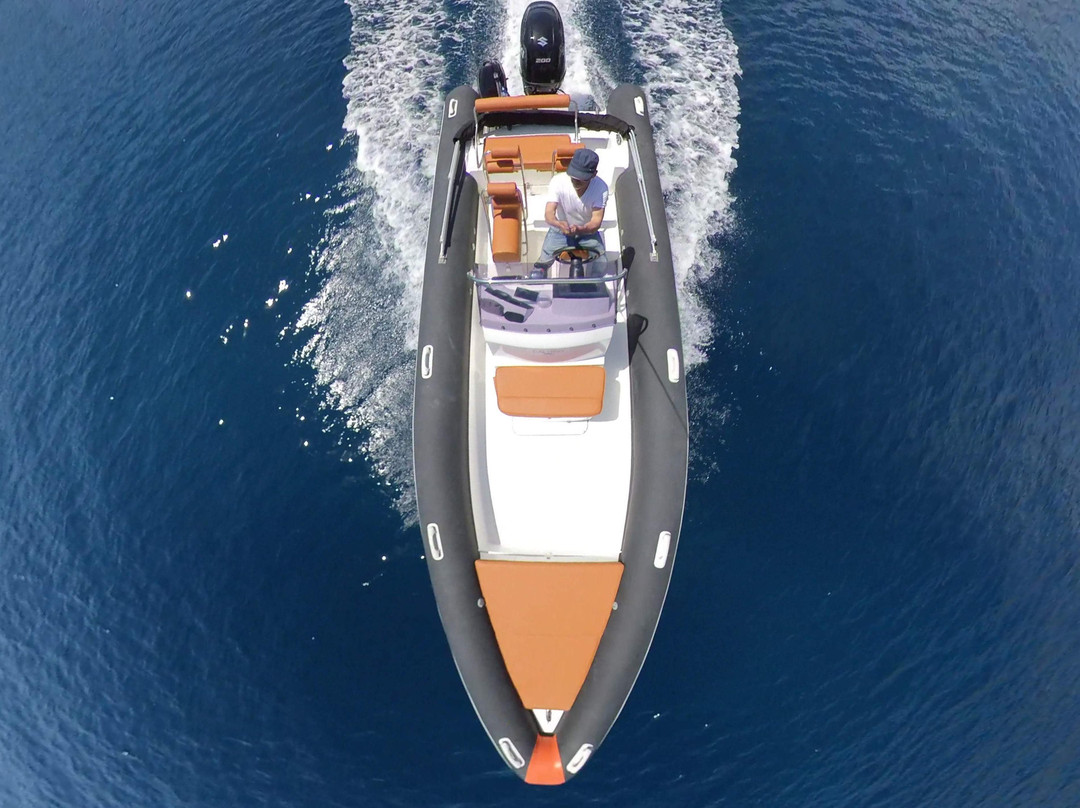 Milos Calypso Boat Rental RIB & Prinate Cruises景点图片