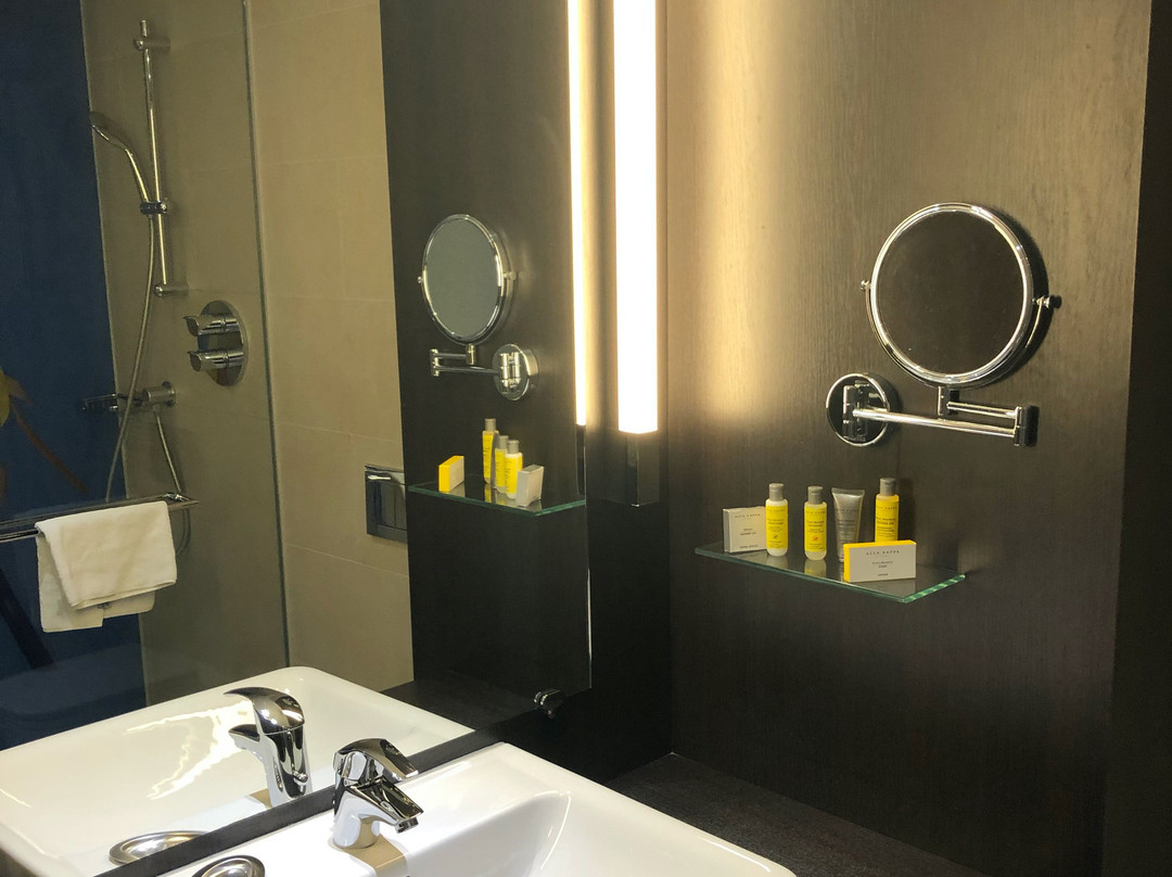 慕尼黑机场万豪酒店主图