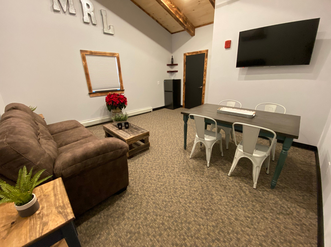 Mad River Lodge主图