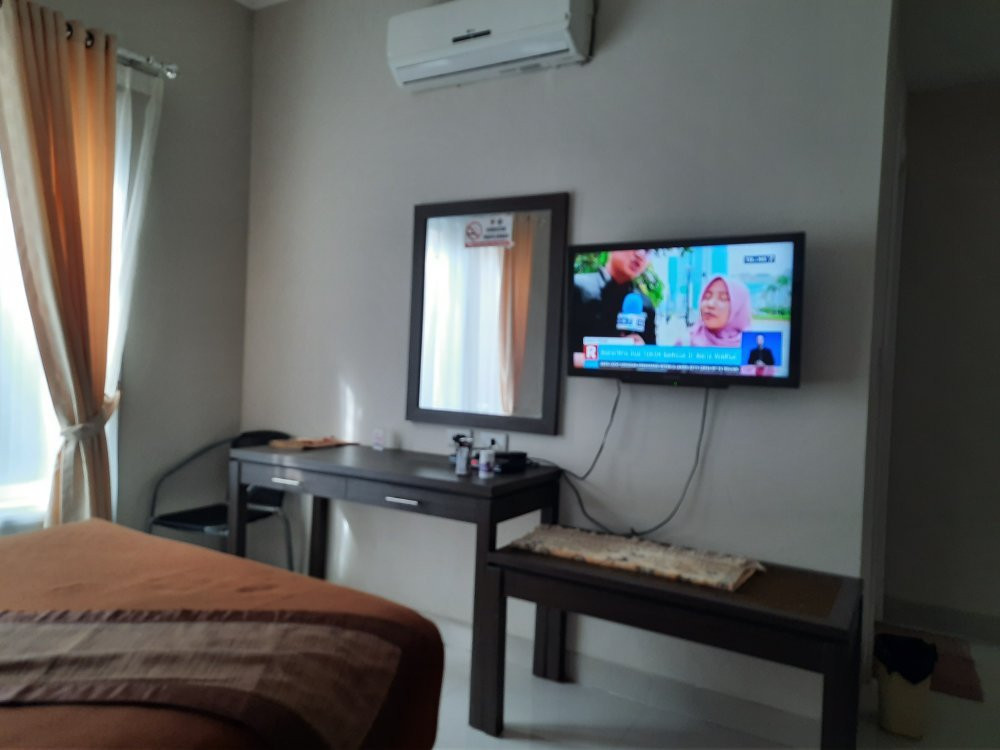 Puri Ratna Joewita主图