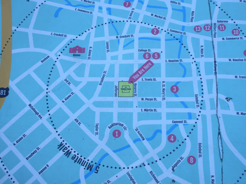 Travis Park Plaza-圣安东尼奥市必去景点