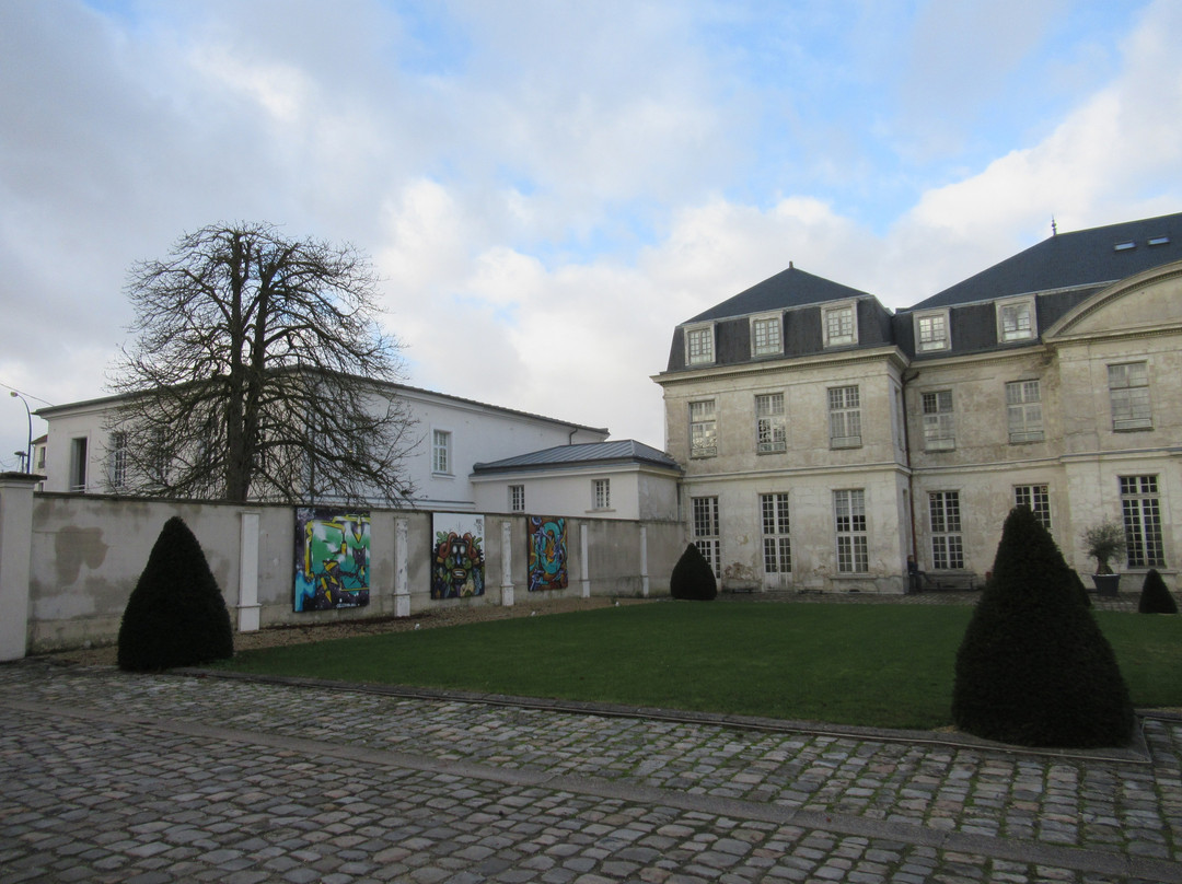 Ancien Château de Vaujours景点图片