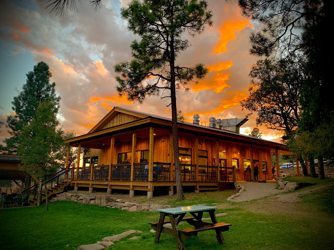 杜兰戈餐馆和美食-James Ranch Grill