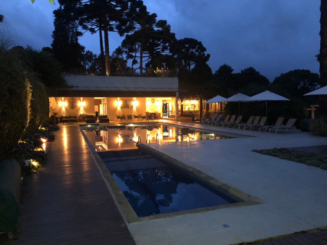 特丽巴酒店主图