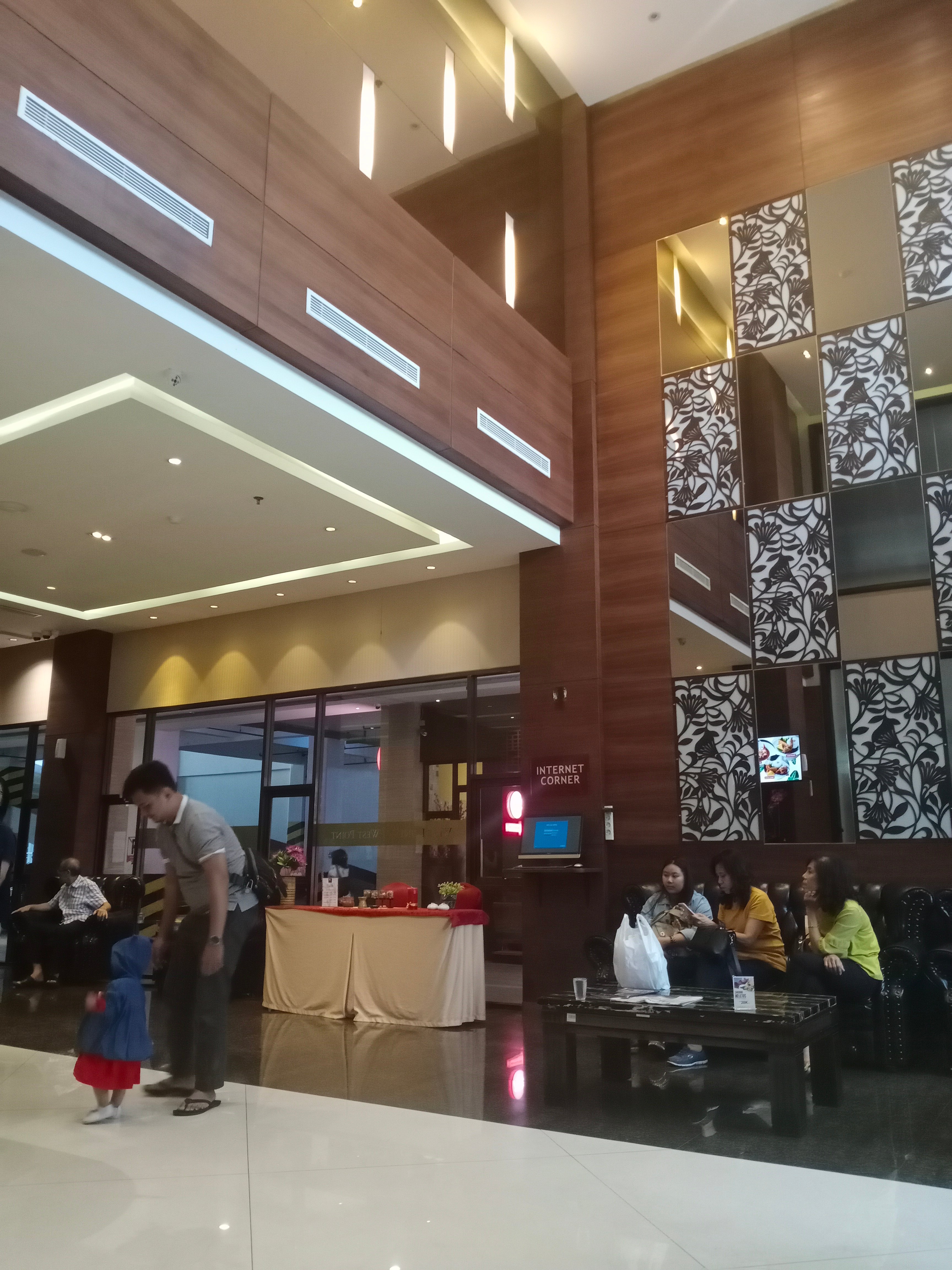 West Point Hotel Bandung-portrait