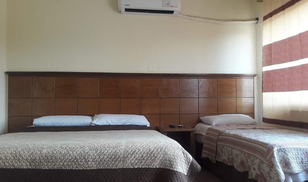 Moon Beach Hotel主图