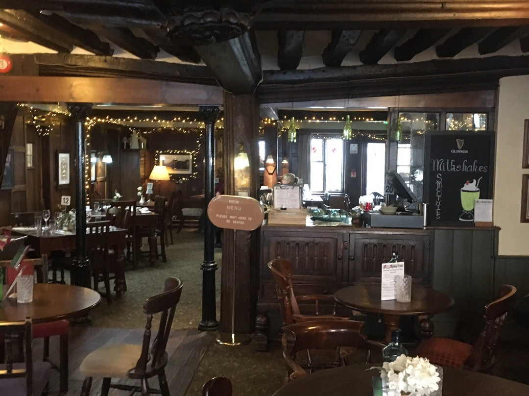 The Lion Hotel主图