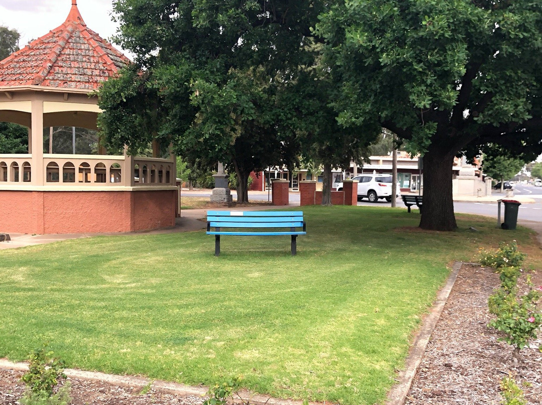 Elliott Gardens-Charlton必去景点