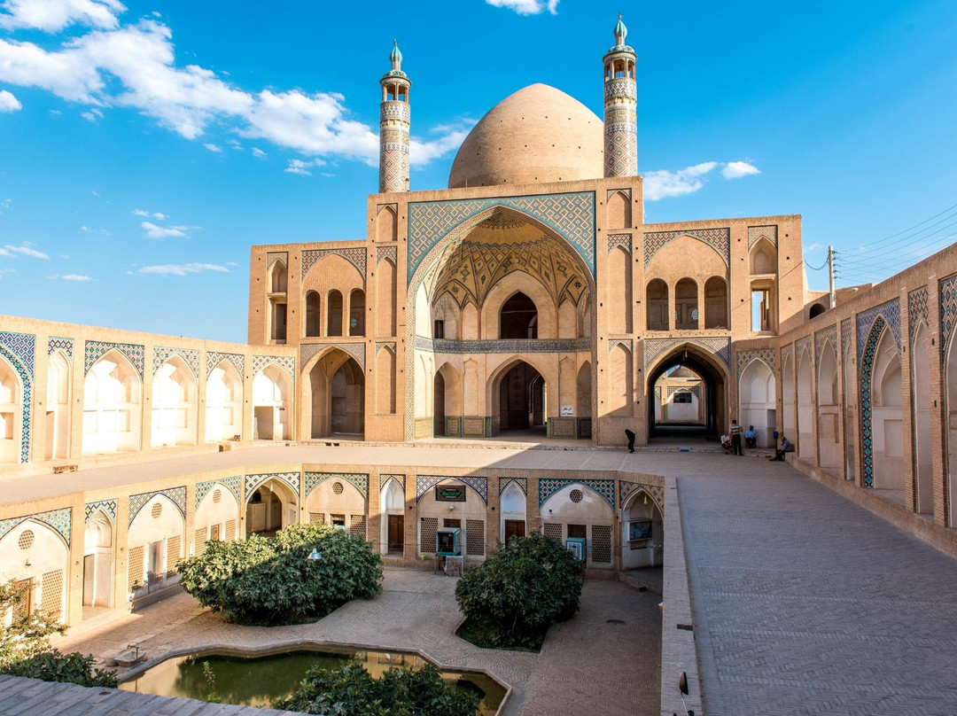 Agha Bozorg Mosque景点图片