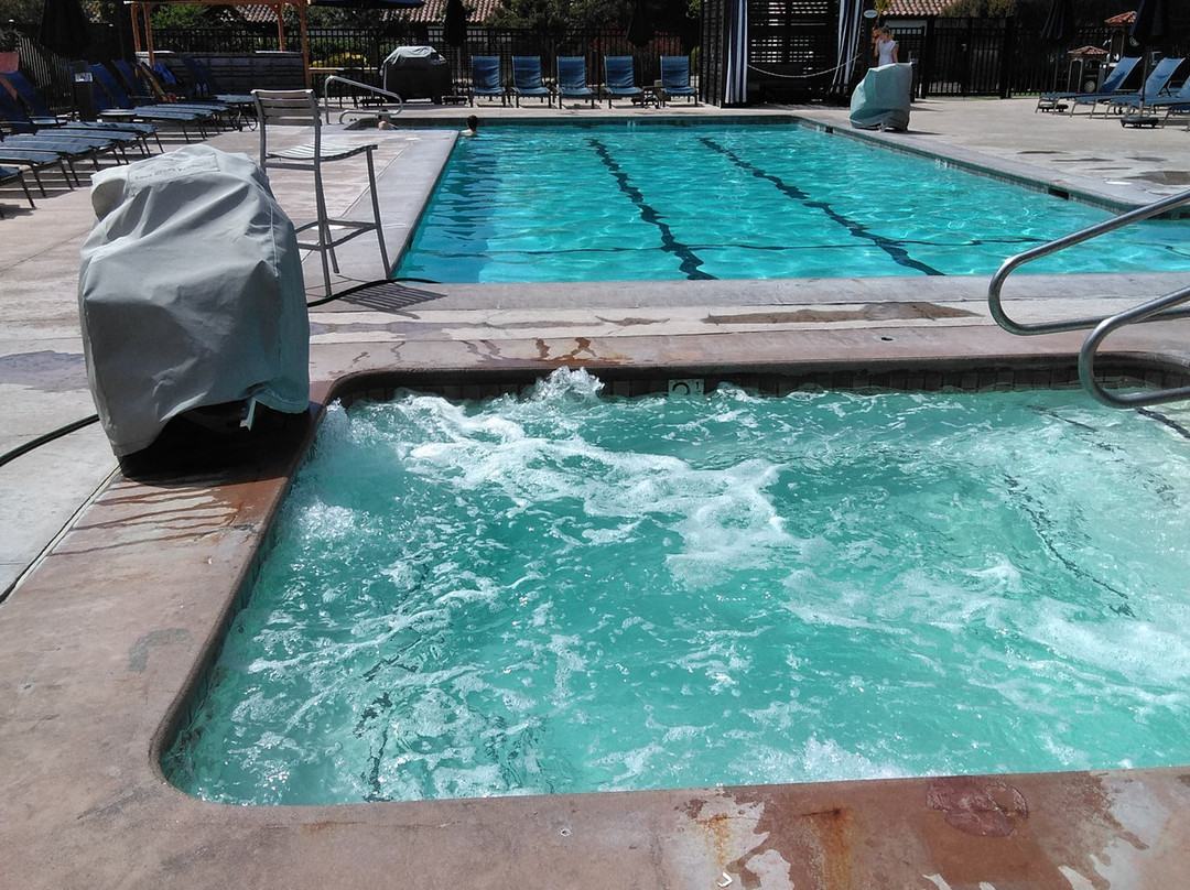 查米纳德度假及酒温泉酒店主图