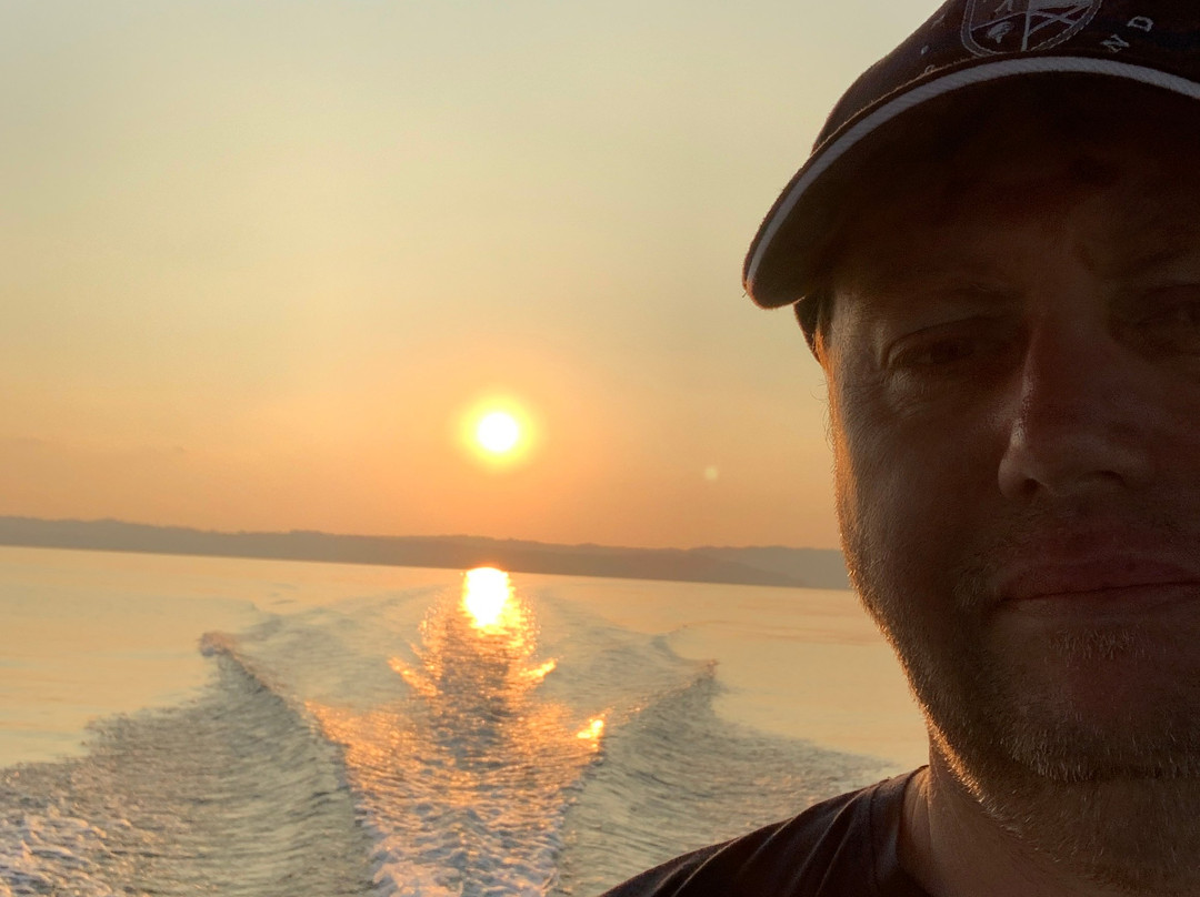 Dolphin Boat snc-代森扎诺-德尔加达必去景点