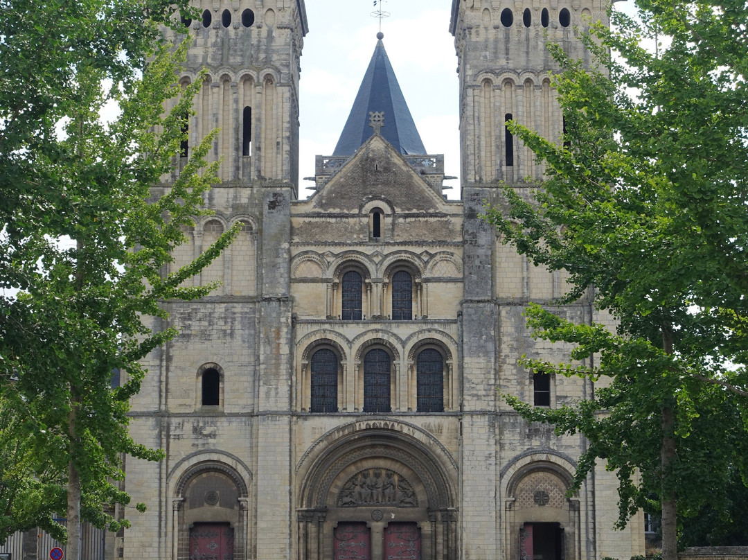 Abbaye aux Dames-卡昂必去景点