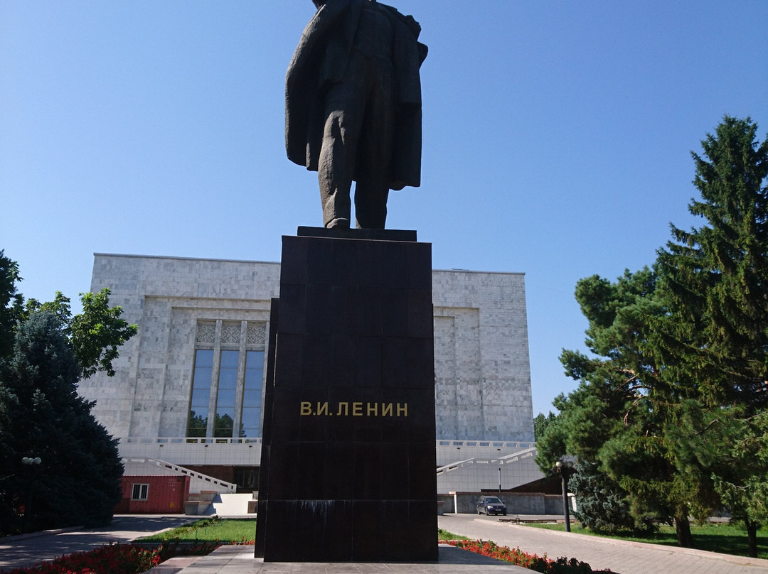 Vladimir Lenin Statue-比斯凯克必去景点
