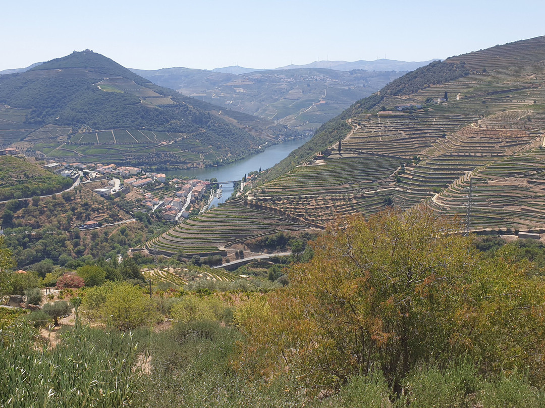 Miradouro Torguiano De São Cristovão Do Douro景点图片