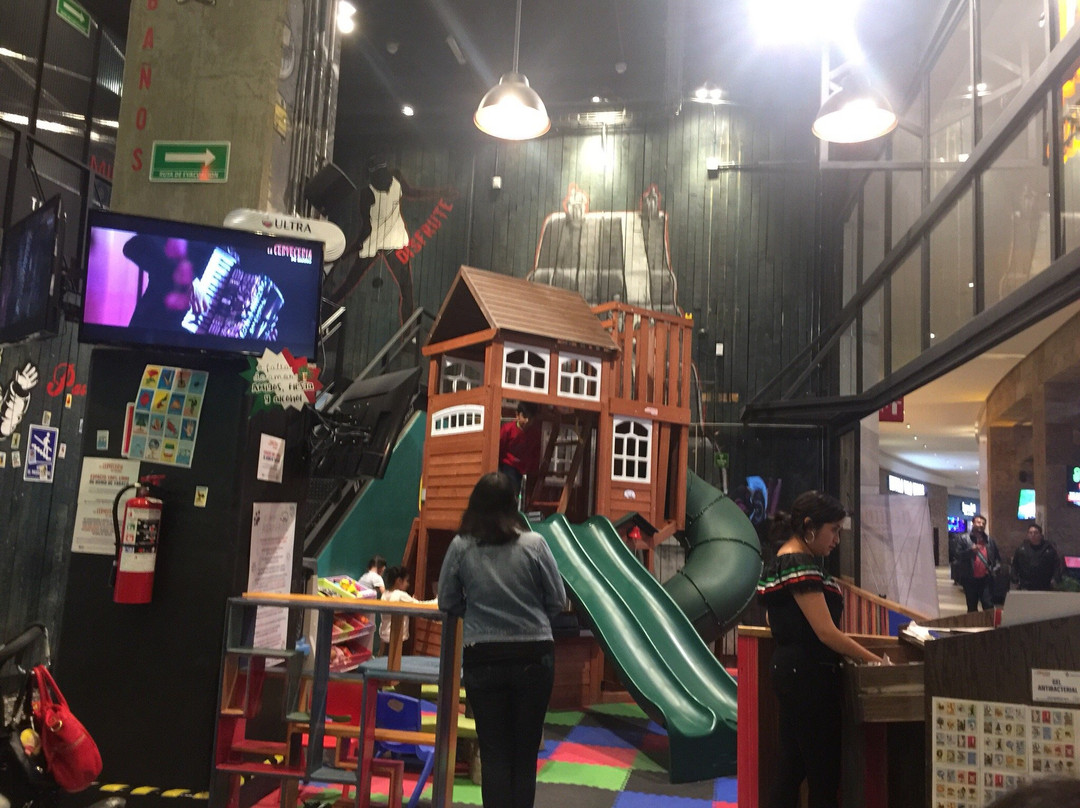 La Cerveceria de Barrio Mundo E