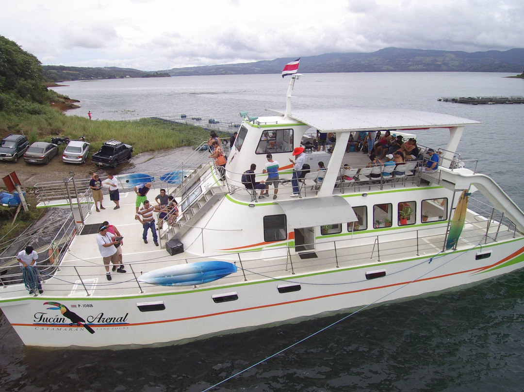 Catamarán Tucán Arenal景点图片