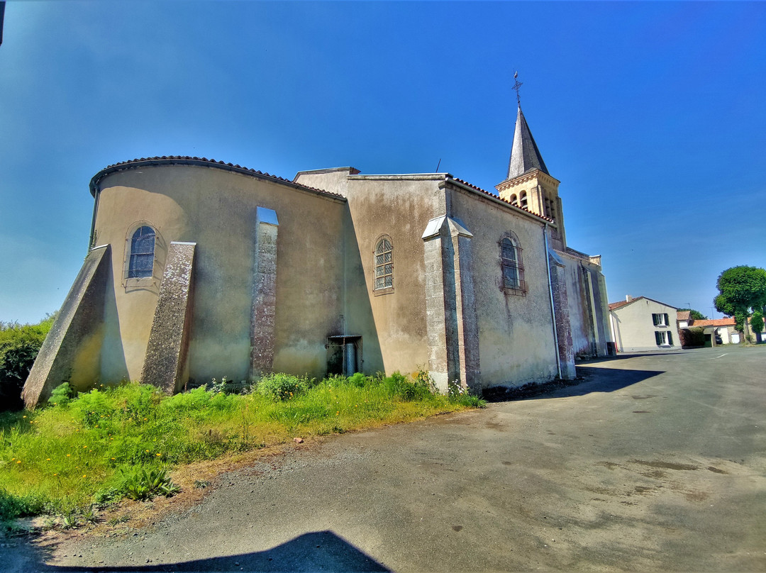Église Saint-pierre D'étusson景点图片