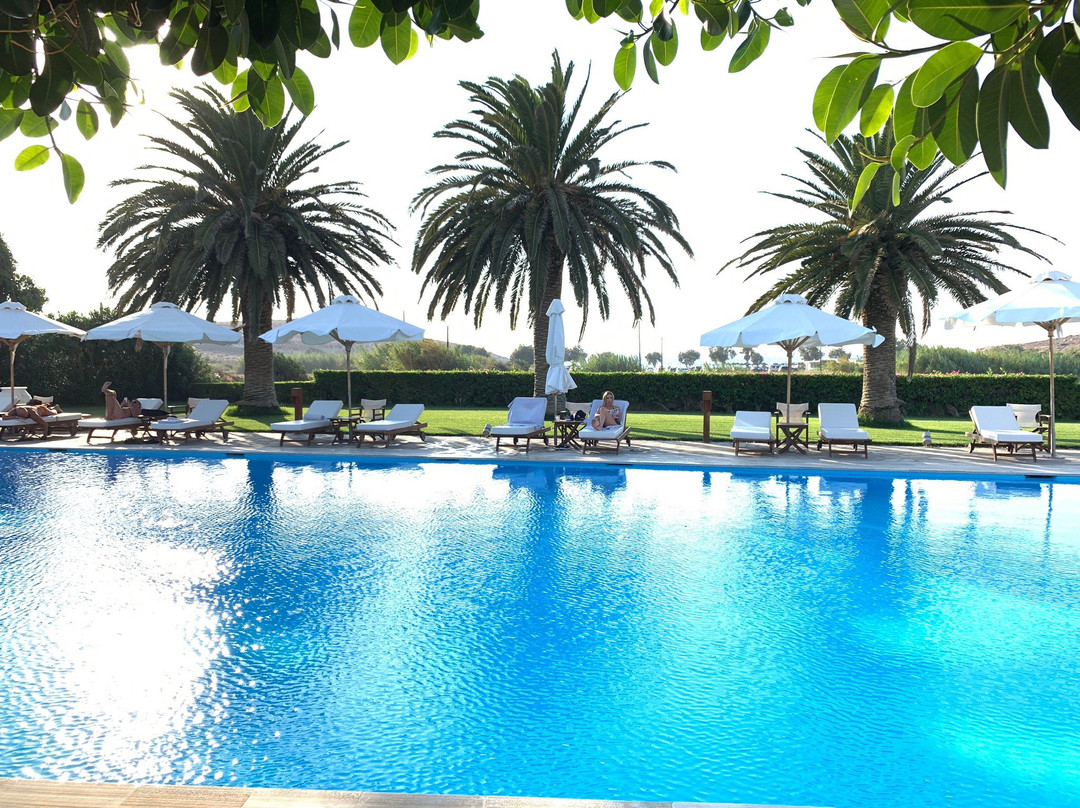 伊利亚度假酒店主图