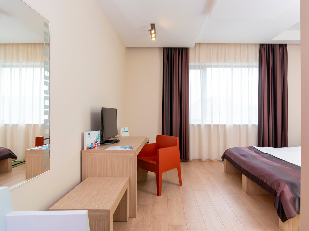 West City Hotel主图