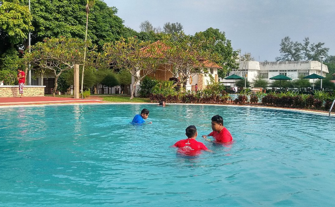 英比安摩立酒店主图