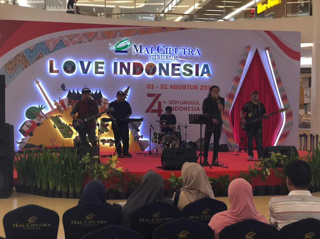 Mal Ciputra Cibubur-勿加泗必去景点