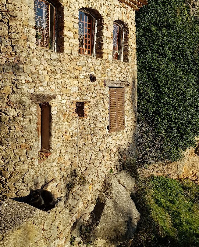 Le Belvedere-Chateaudouble必去景点