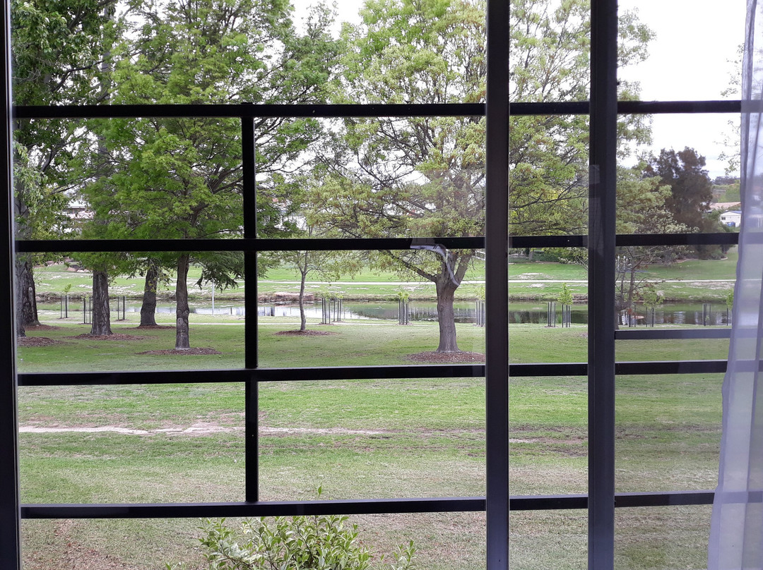 The Boulevard Motel主图