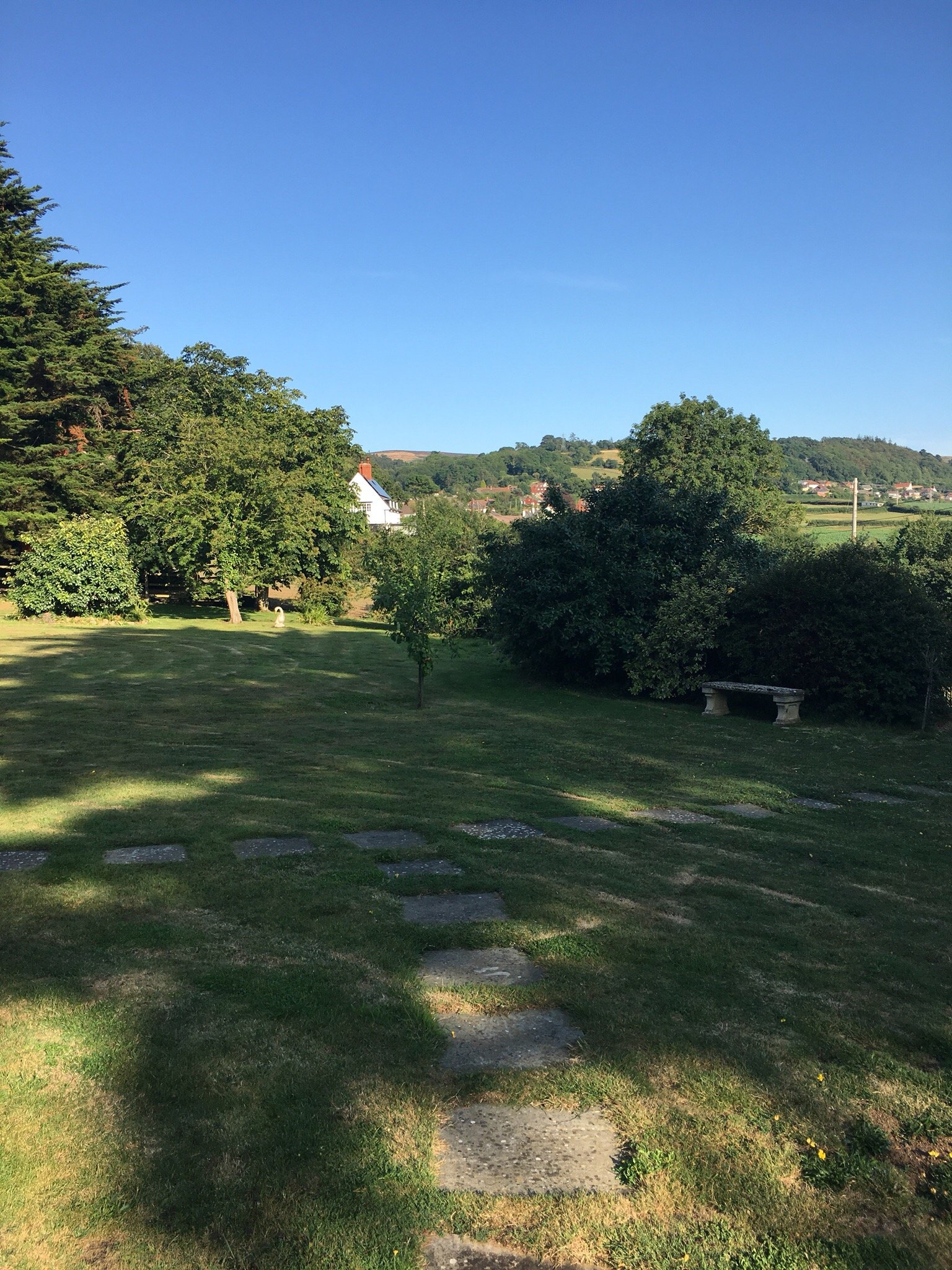 Cherry Orchard House-官方