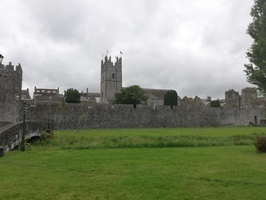 Fethard Medieval Walls-Fethard必去景点