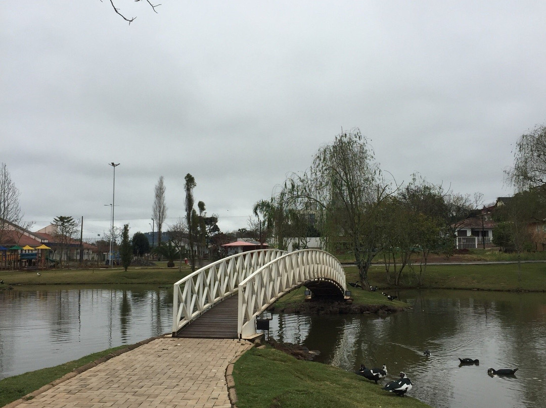 Praca do Lago-Pinhalzinho必去景点