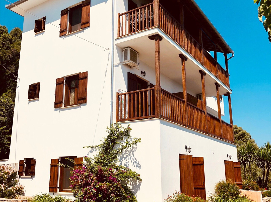 Enastron Guesthouse主图