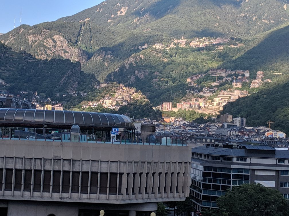 Plaza del Poble-安道尔城必去景点