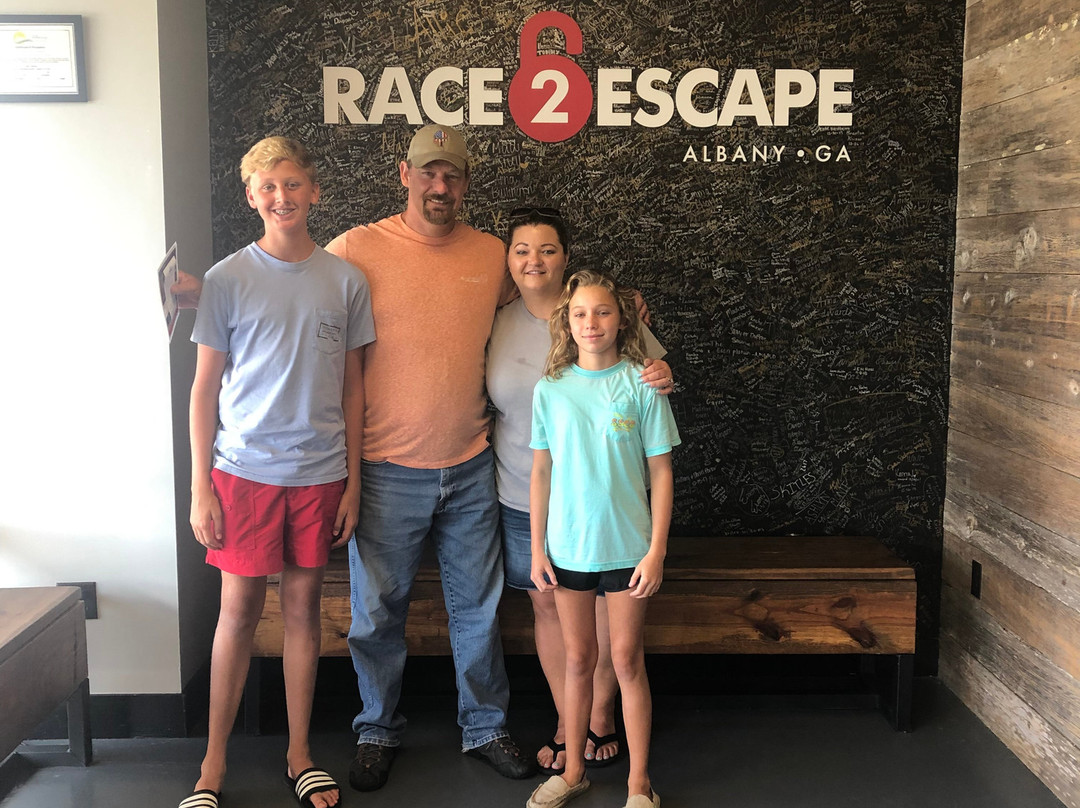 Race 2 Escape-奥尔巴尼必去景点