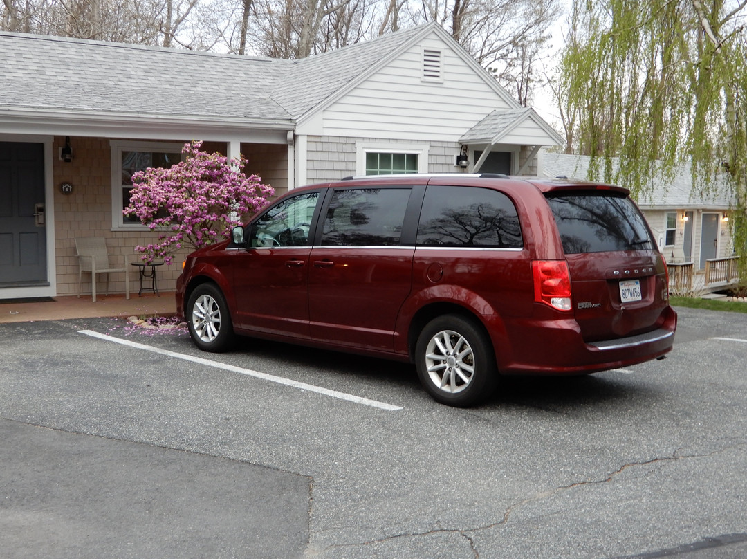 Sandwich Inn & Suites主图