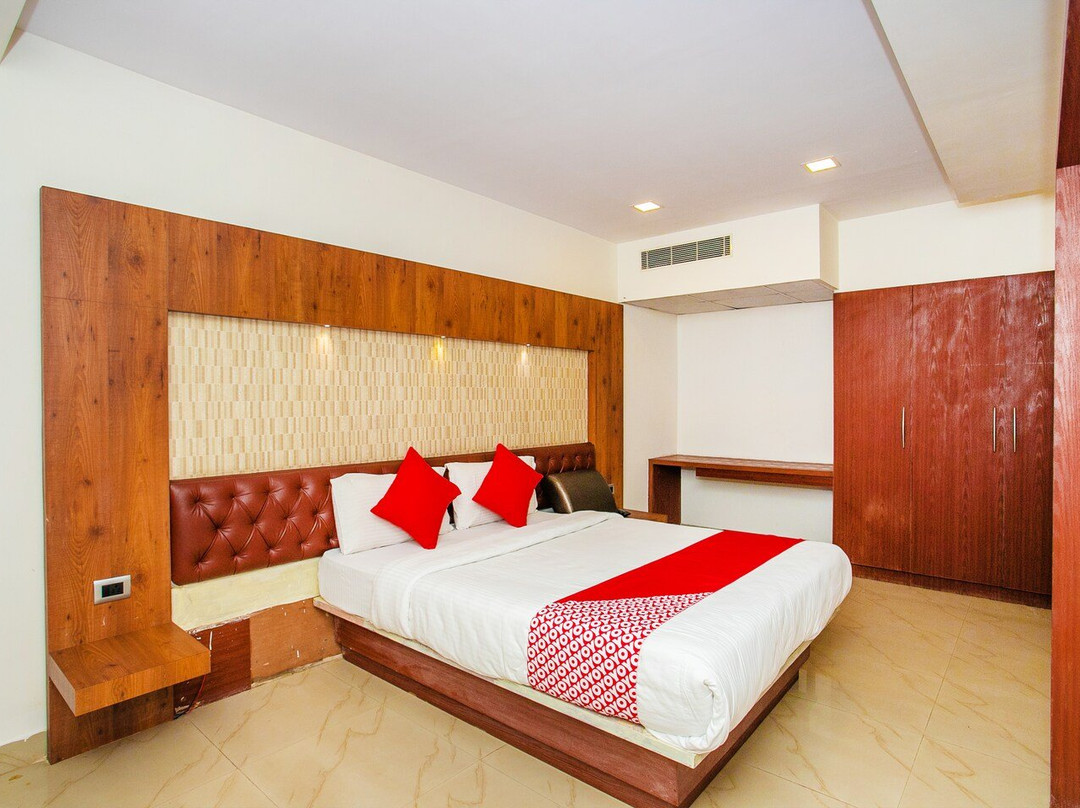 OYO 17102 Hotel Azure Park主图