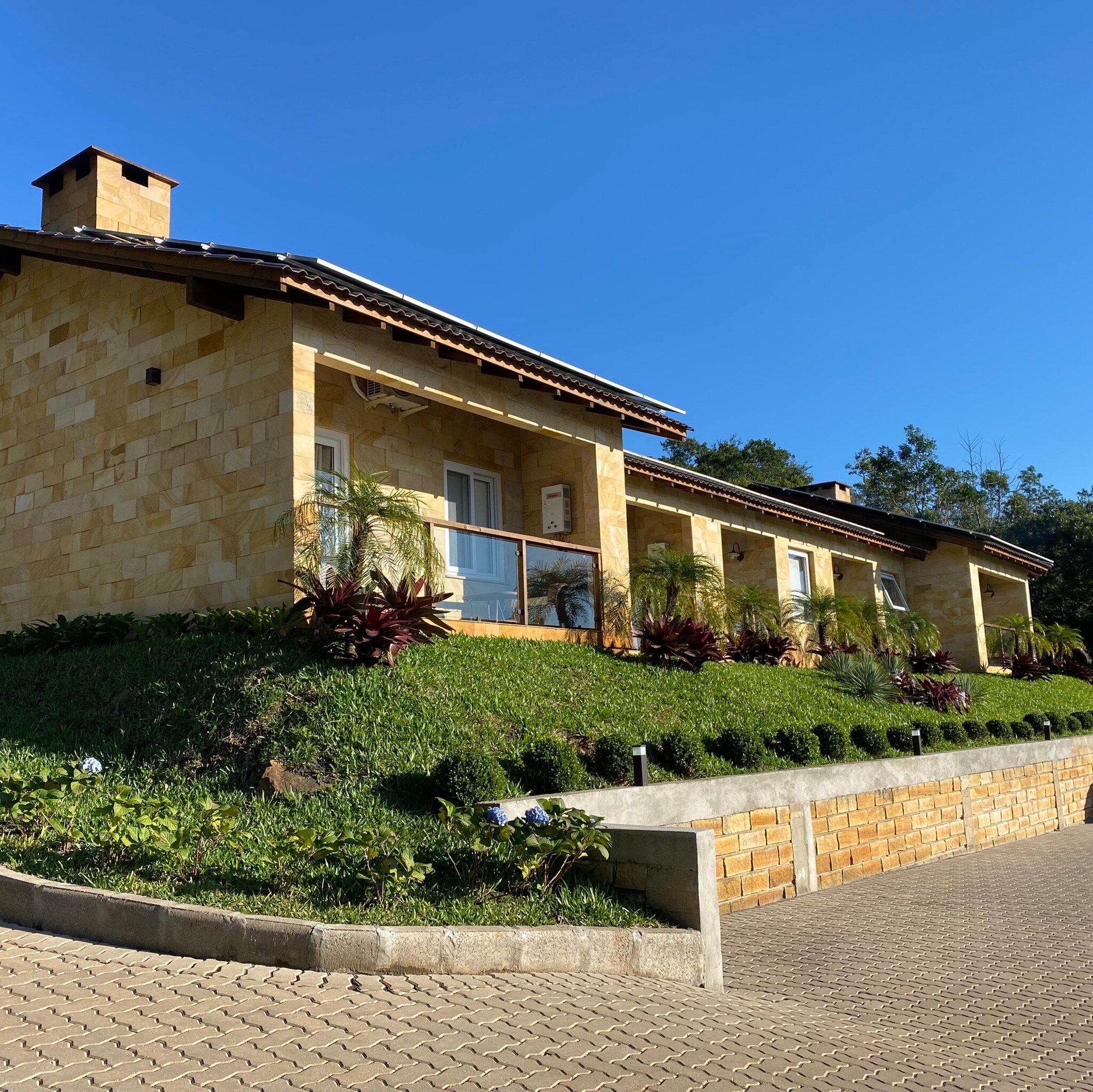 Discovery Canyon-官方