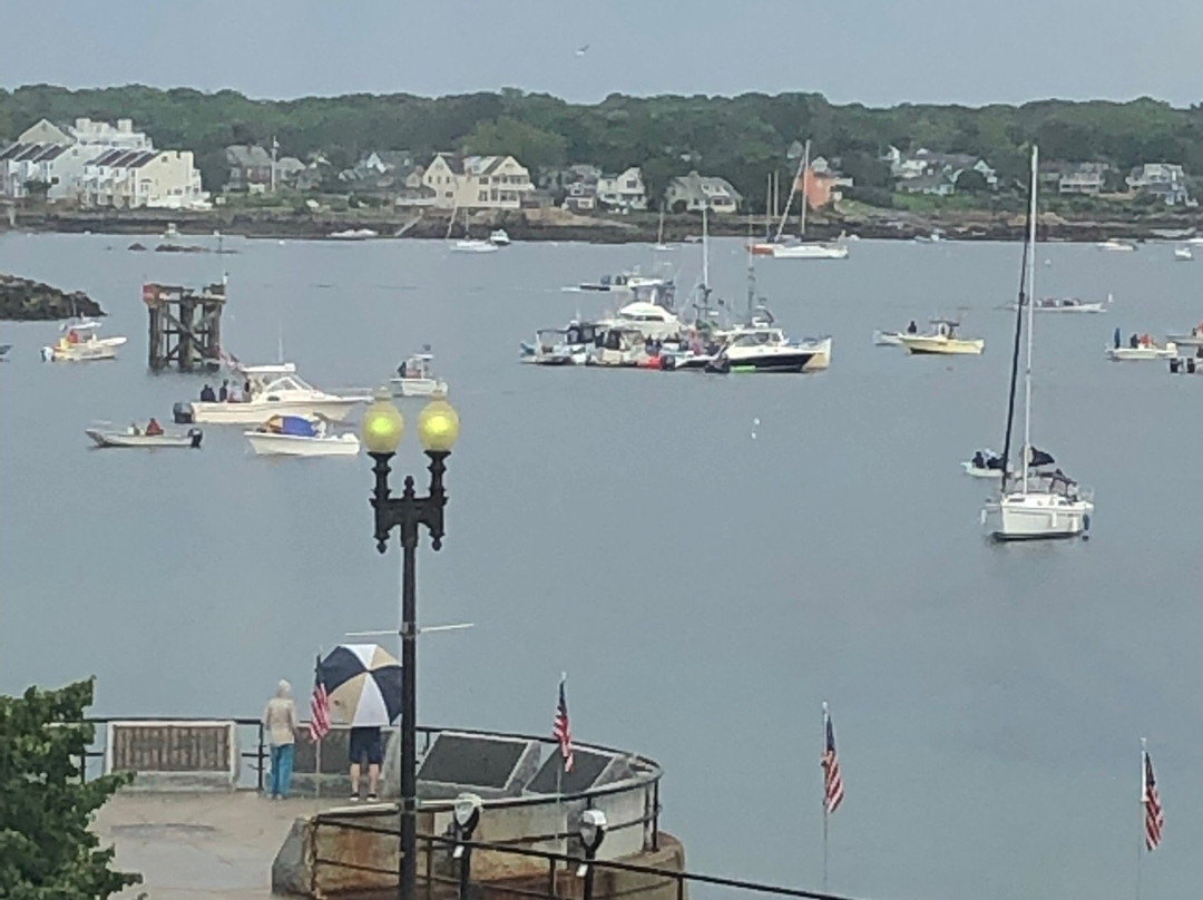 Harborview Inn主图