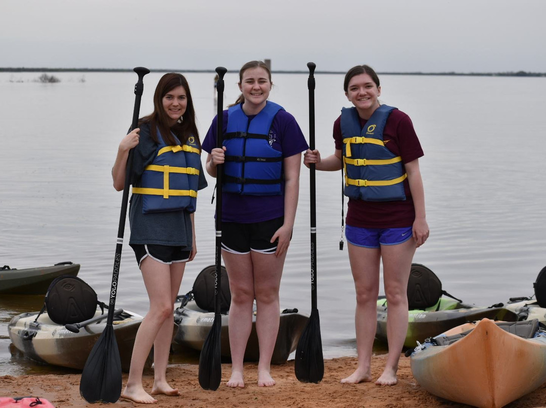 SUP Abilene Lake Fort Phantom Kayak Rentals-阿比林必去景点