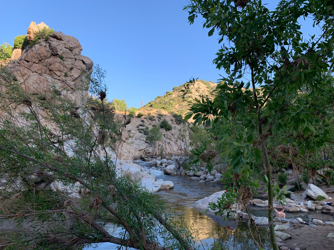 Deep Creek Hot Springs-圣贝纳迪诺必去景点