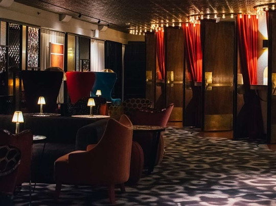 Senate Luxury Suites主图