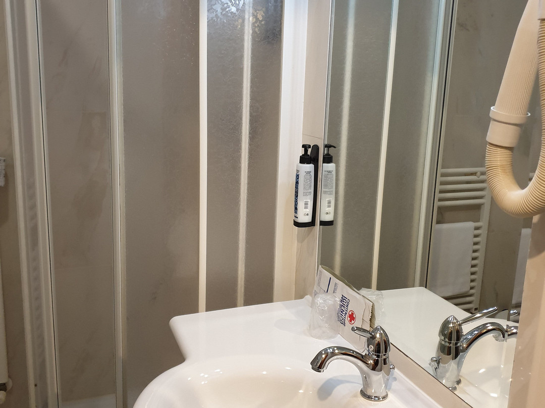Canadian Hotel主图