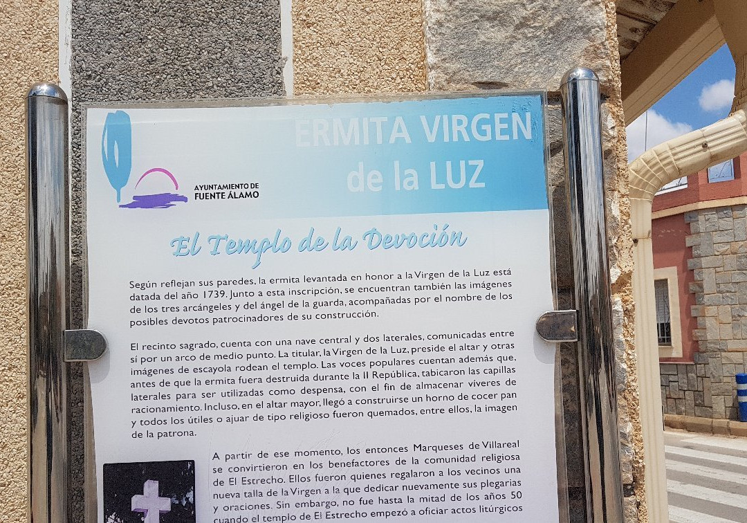 Ermita Virgen de la Luz-Fuente Alamo必去景点