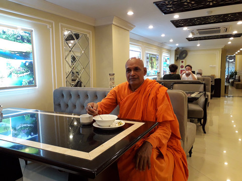 腾龙大酒店主图