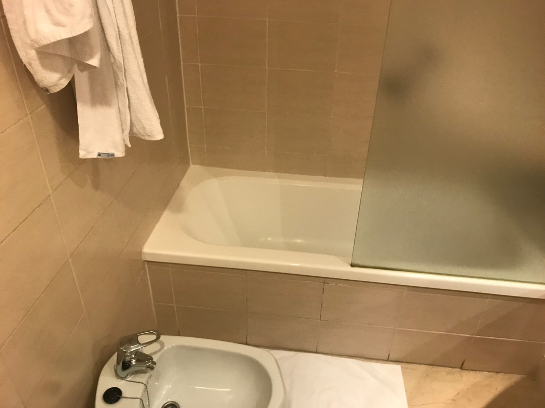 NH苏达德瓦伦西亚酒店主图