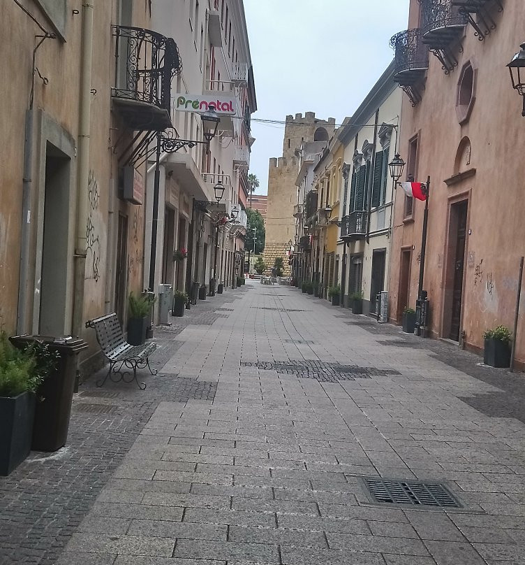 Mura medievali-奥里斯塔诺省必去景点