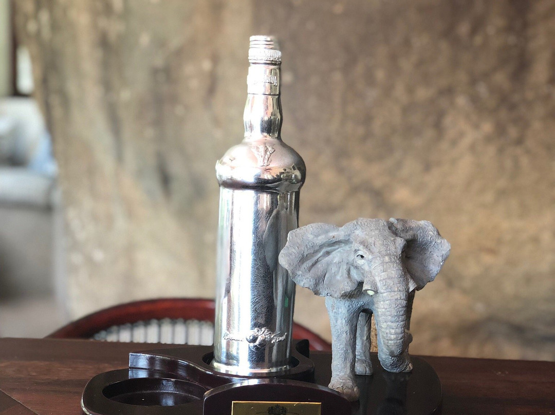 Hulala Lakeside Lodge主图