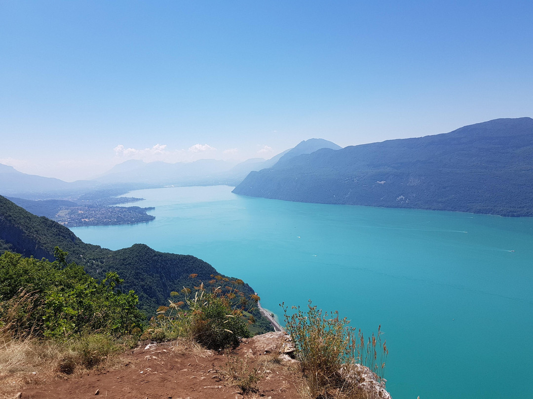 Croisières privées LES CANOTIERS DU LAC  / Aix-les-Bains-艾克斯莱班必去景点