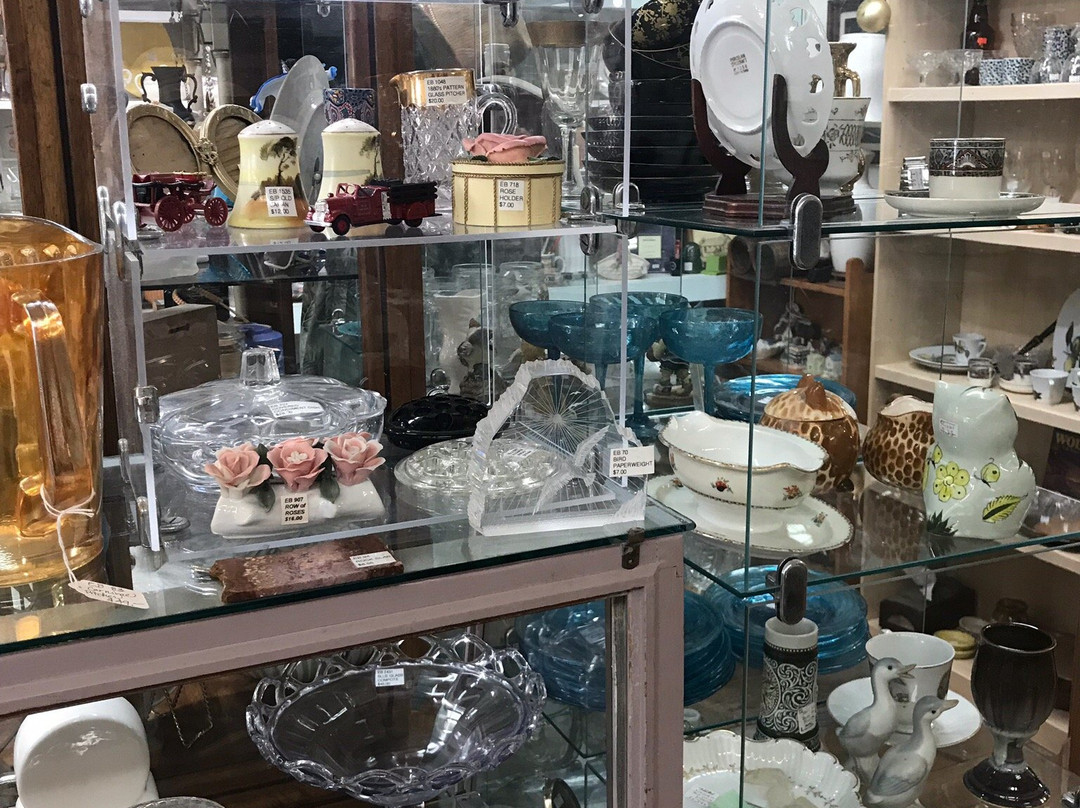 Antiques on Main-坎布里亚必去景点