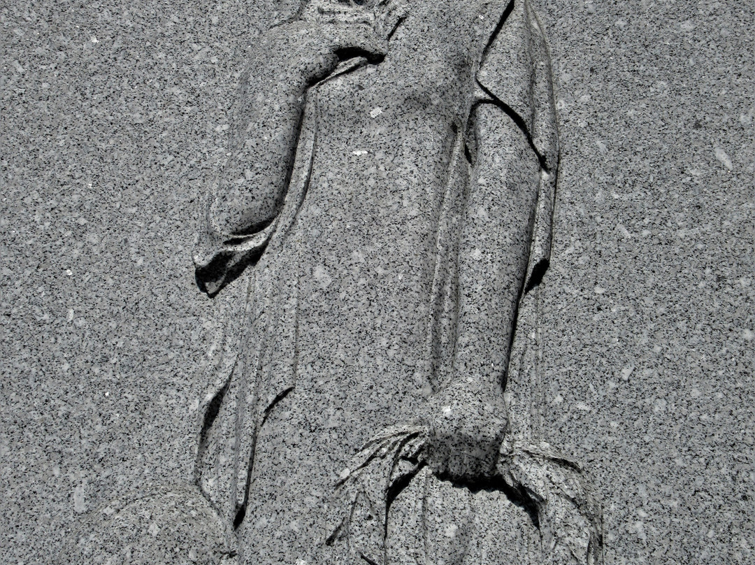 Monument Aux Morts景点图片