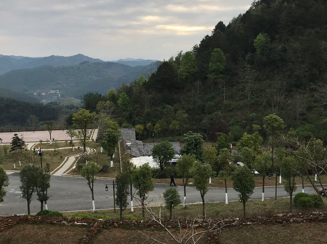 赐福湖君澜度假酒店主图